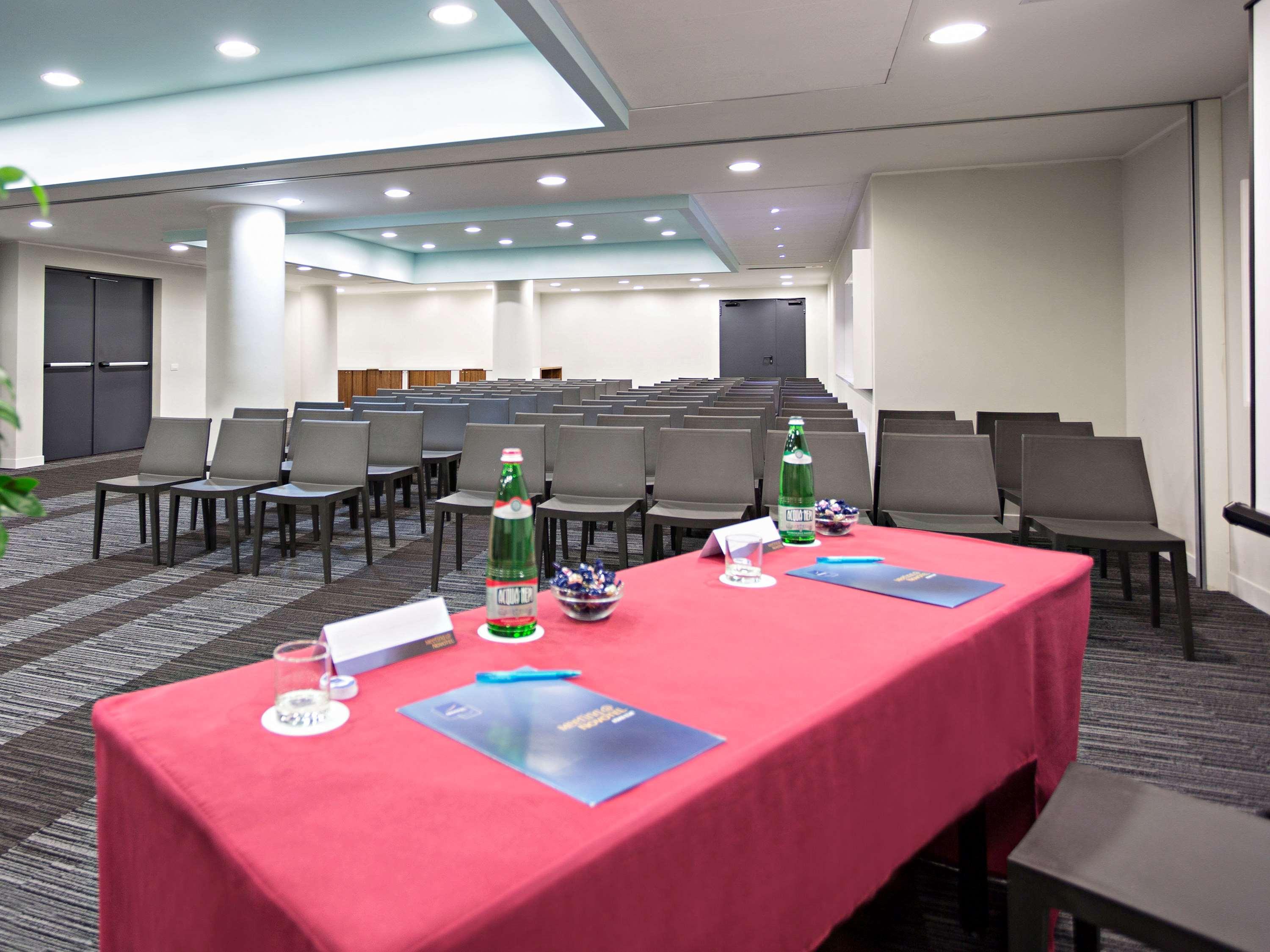 Novotel Roma Eur Exterior photo