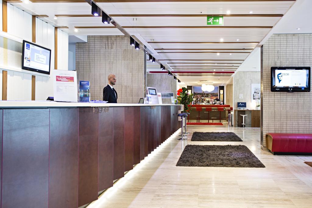 Novotel Roma Eur Exterior photo