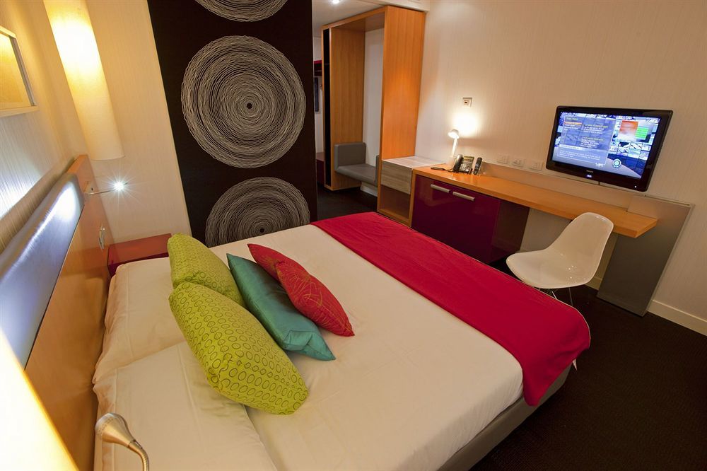 Novotel Roma Eur Exterior photo